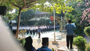 SMP Negeri 1 Bojonegoro Gelar Upacara HUT ke-80 Kemerdekaan RI